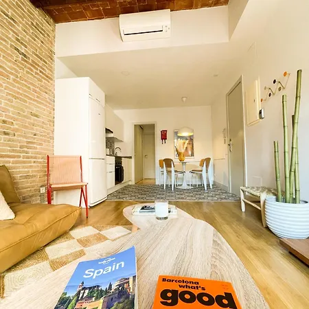 Apartment Boutique Pare Lainez *